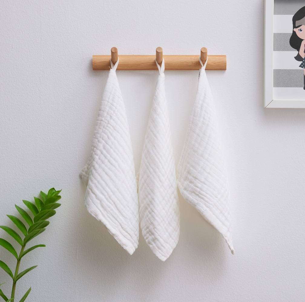 Anvi Baby Organic Face & Burp Cloth / Towel -White Crow